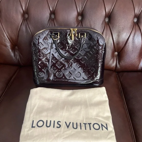 Louis Vuitton Alma BB Monogram in burgundy patent leather doctor bag - Picture 2 of 7